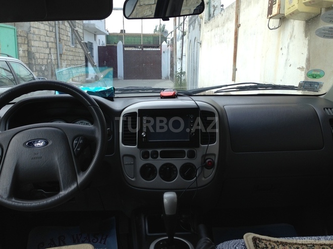 Ford Escape 2004, 200,000 km - 3.0 л - Bakı