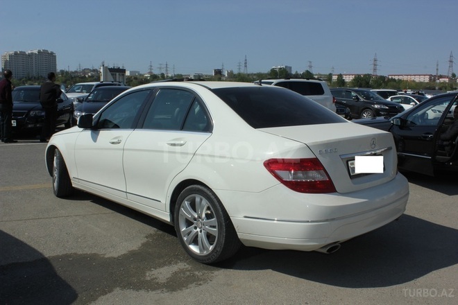 Mercedes C 300 2007, 110,000 km - 3.0 l - Bakı