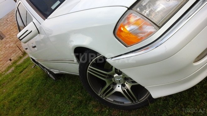 Mercedes C 230 1998, 198,000 km - 2.3 л - Bakı