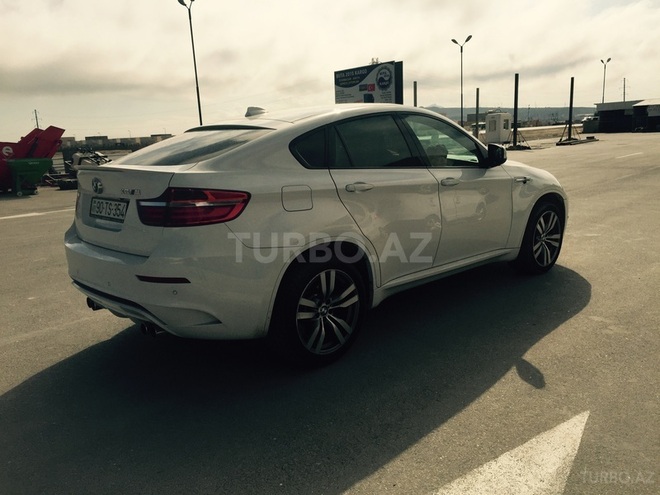 BMW X6 M 2011, 33,000 km - 4.4 л - Bakı