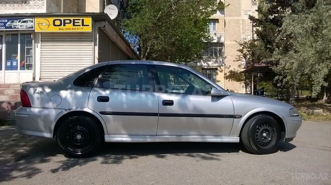 Opel Vectra 1999, 280,000 km - 2.0 l - Bakı