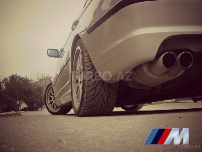 BMW 320 2001, 77,000 km - 2.2 l - Bakı
