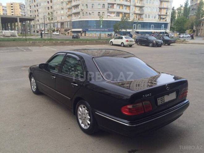 Mercedes E 240 2002, 248,000 km - 2.6 л - Bakı