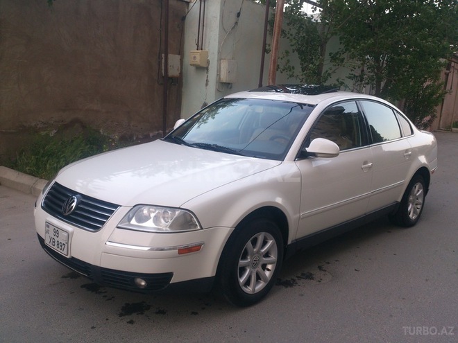Volkswagen Passat 2003, 240,000 km - 1.8 л - Bakı