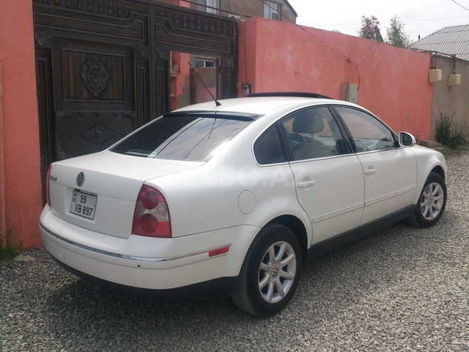 Volkswagen Passat 2003, 240,000 km - 1.8 л - Bakı