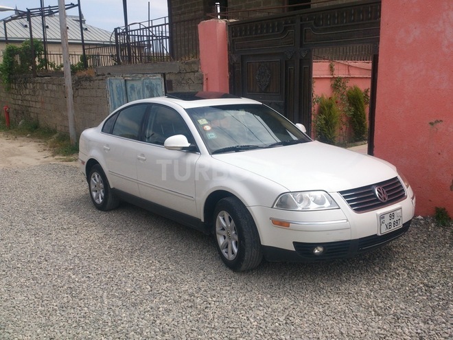 Volkswagen Passat 2003, 240,000 km - 1.8 л - Bakı