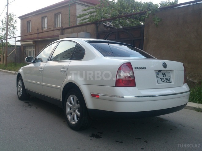 Volkswagen Passat 2003, 240,000 km - 1.8 л - Bakı