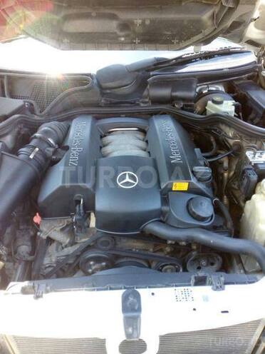 Mercedes E 240 1999, 250,000 km - 2.4 l - Bakı