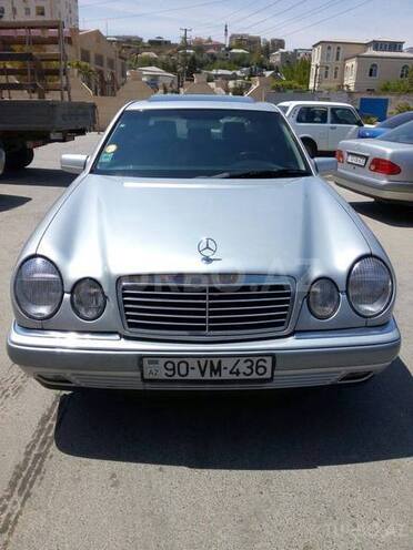 Mercedes E 240 1999, 250,000 km - 2.4 l - Bakı