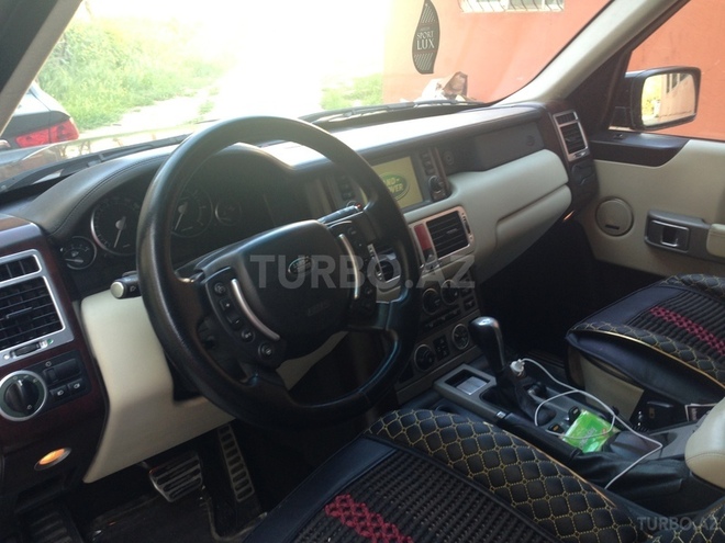 Land Rover Range Rover 2006, 130,000 km - 4.2 l - Bakı