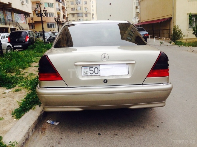 Mercedes C 200 1998, 230,000 km - 2.0 л - Bakı