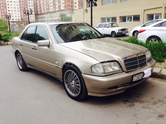 Mercedes C 200 1998, 230,000 km - 2.0 л - Bakı