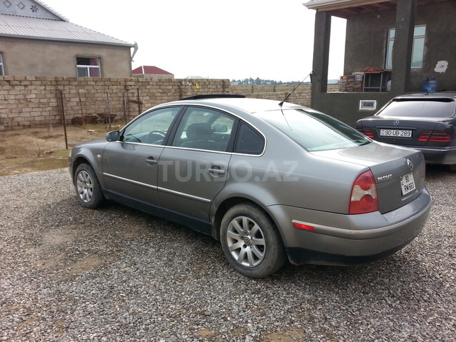 Volkswagen Passat 2001, 300,000 km - 1.8 l - Bakı