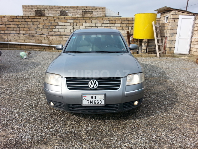 Volkswagen Passat 2001, 300,000 km - 1.8 l - Bakı