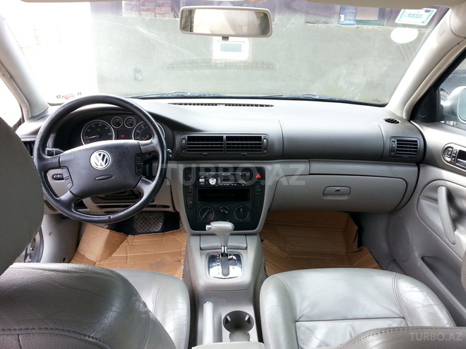 Volkswagen Passat 2001, 300,000 km - 1.8 l - Bakı