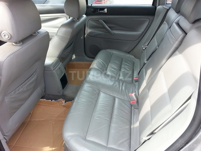 Volkswagen Passat 2001, 300,000 km - 1.8 l - Bakı
