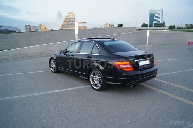 Mercedes C 250 2013, 62,000 km - 1.8 l - Bakı