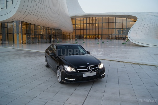 Mercedes C 250 2013, 62,000 km - 1.8 l - Bakı
