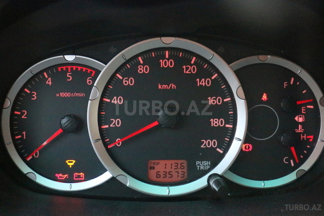 Mitsubishi L200 2012, 67,825 km - 2.4 l - Bakı