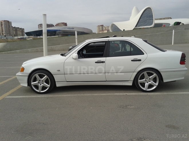 Mercedes C 200 1998, 228,000 km - 0.2 л - Bakı