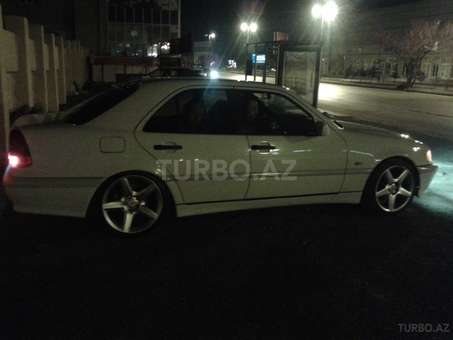 Mercedes C 200 1998, 228,000 km - 0.2 л - Bakı