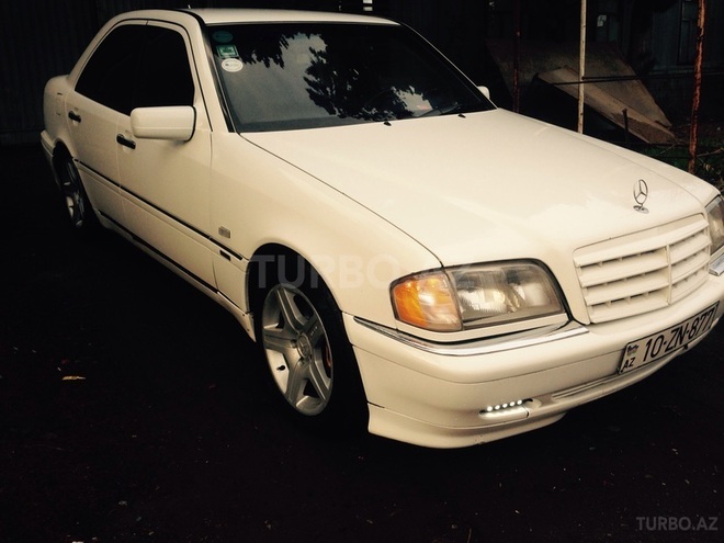 Mercedes C 200 1995, 348,000 km - 0.2 l - Bakı
