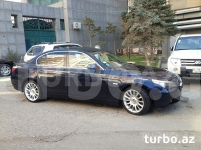 BMW 525 2004, 220,000 km - 2.5 л - Bakı
