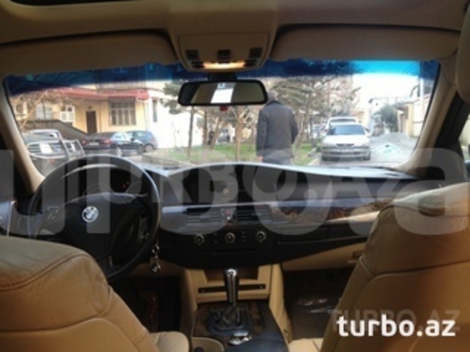 BMW 525 2004, 220,000 km - 2.5 л - Bakı