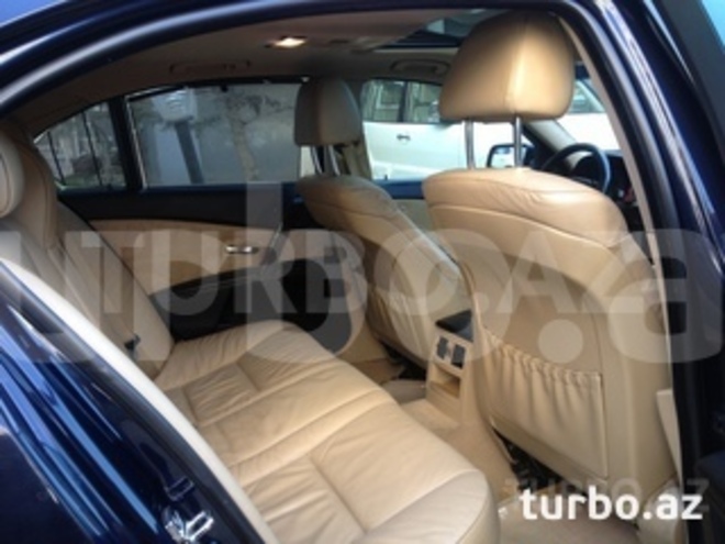 BMW 525 2004, 220,000 km - 2.5 л - Bakı