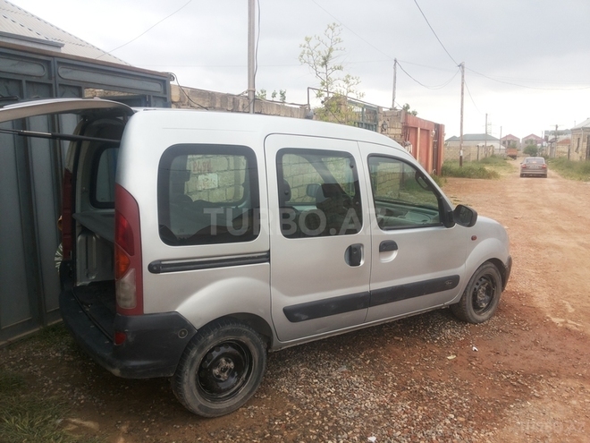 Renault  2002, 145,680 km - 1.2 л - Bakı