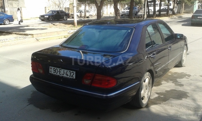 Mercedes E 230 1996, 368,000 km - 0.2 l - Bakı