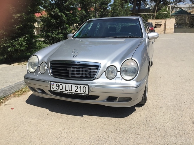 Mercedes E 240 2000, 134,000 km - 2.4 l - Bakı