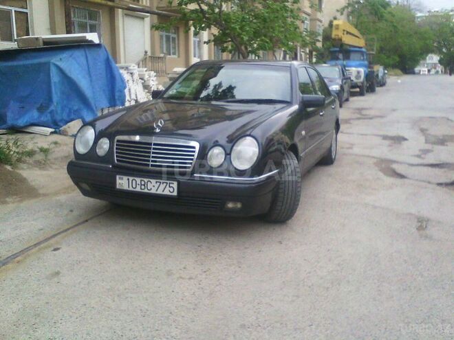 Mercedes E 200 1999, 360,000 km - 2.0 л - Bakı