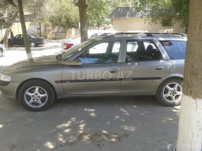Opel Vectra 1998, 200,000 km - 2.0 л - Bakı