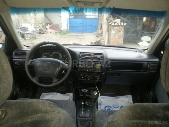 Opel Vectra 1993, 3,010,000 km - 2.5 л - Bakı