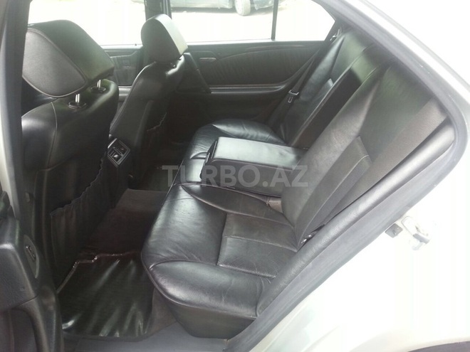 Mercedes E 280 1997, 290,000 km - 2.8 l - Bakı
