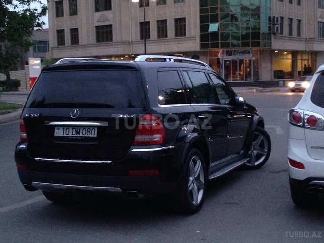 Mercedes GL 550 2008, 133,000 km - 5.5 l - Bakı