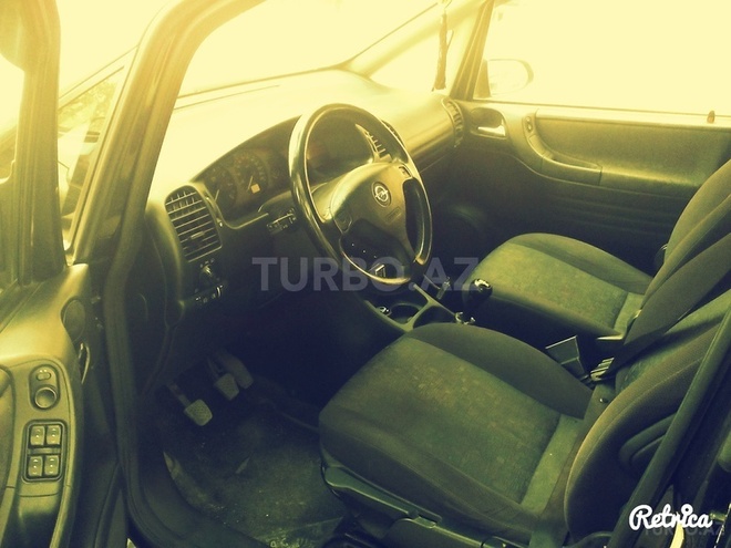Opel Astra 2000, 250,000 km - 1.8 l - Bakı