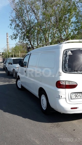 Hyundai H-1 2003, 200,000 km - 2.5 l - Bakı