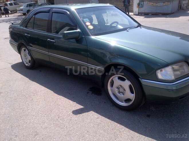 Mercedes C 220 1995, 340,000 km - 2.2 l - Bakı