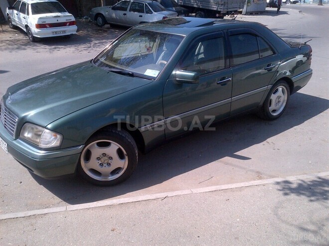 Mercedes C 220 1995, 340,000 km - 2.2 l - Bakı