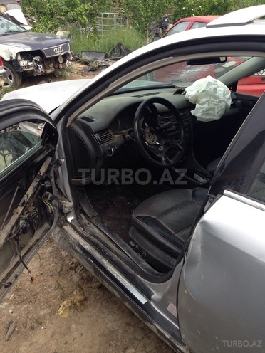Audi A6 allroad 2002, 120,000 km - 2.7 l - Bakı
