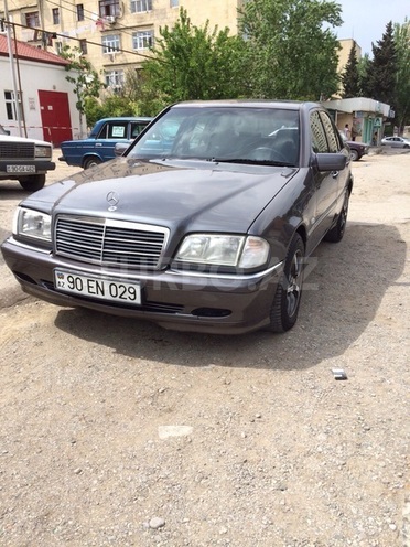 Mercedes C 200 1998, 195,000 km - 0.2 l - Bakı