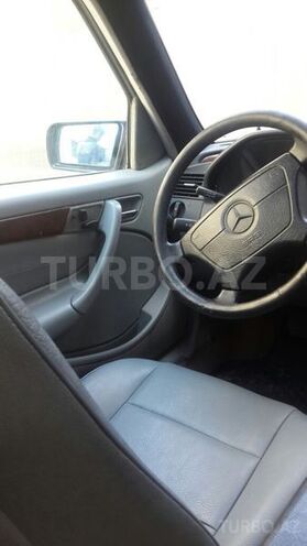 Mercedes C 230 1997, 198,000 km - 2.3 l - Bakı