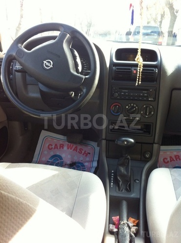 Opel Astra 2000, 175,000 km - 1.6 l - Bakı