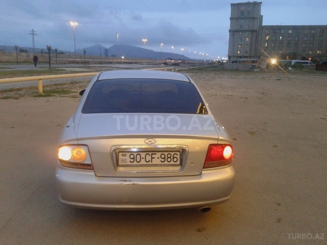Hyundai Sonata 2004, 195,000 km - 2.4 l - Bakı