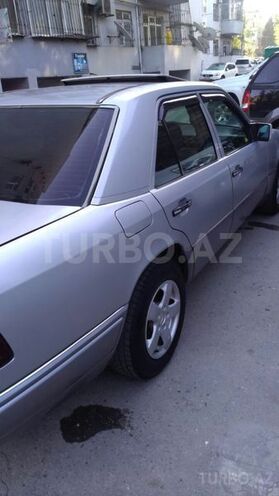 Mercedes E 200 1994, 44,500 km - 2.0 l - Bakı