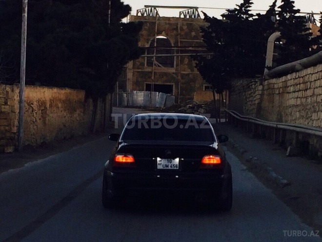 BMW 528 1999, 200,000 km - 2.8 l - Bakı