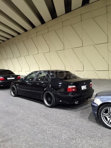 BMW 528 1999, 200,000 km - 2.8 l - Bakı