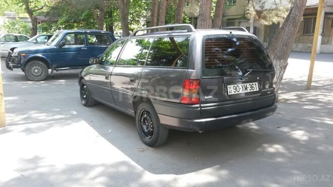 Opel Astra 1996, 250,000 km - 1.4 l - Bakı